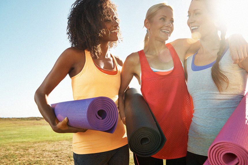 6 7 Reasons to Practice Yoga Outside Instead Inside